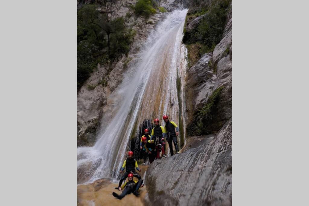 Pont De Valenti Mountain Retreat Apartment Girona Bagian luar foto