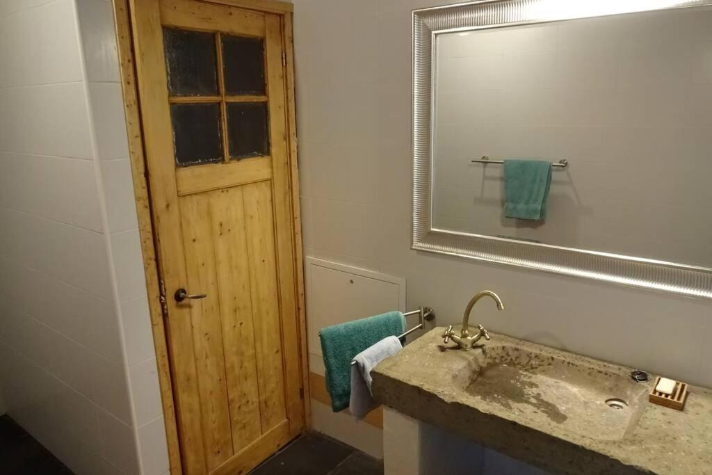 Pont De Valenti Mountain Retreat Apartment Girona Bagian luar foto