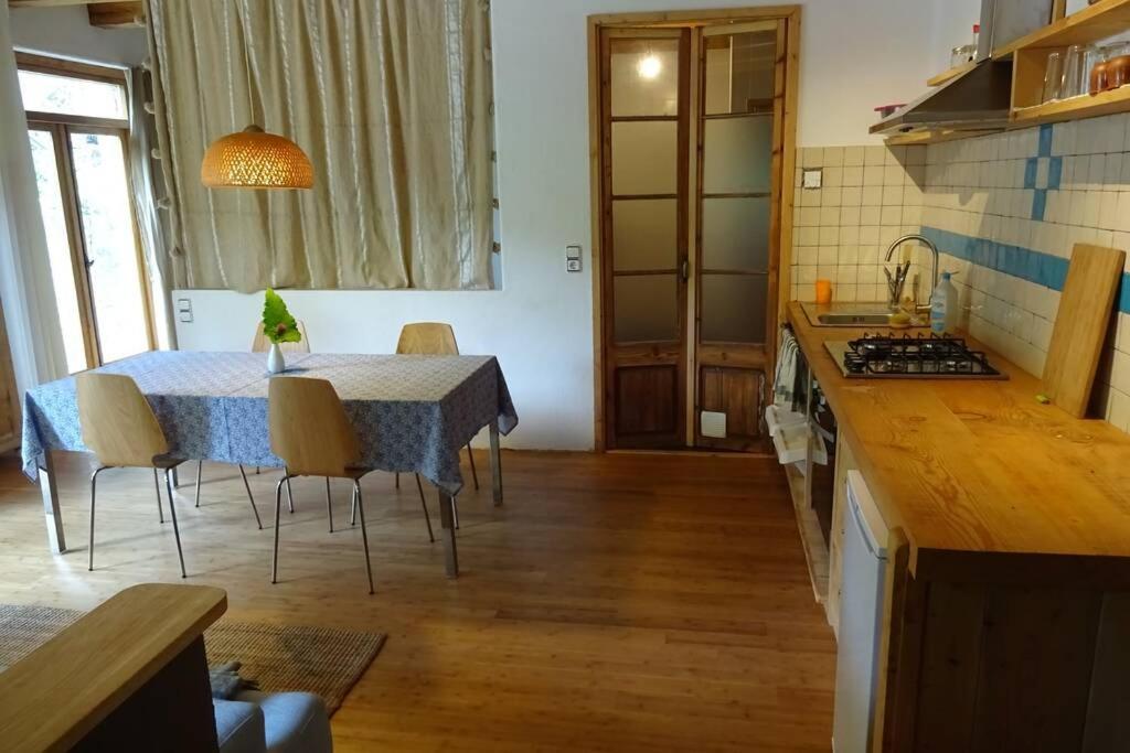 Pont De Valenti Mountain Retreat Apartment Girona Bagian luar foto