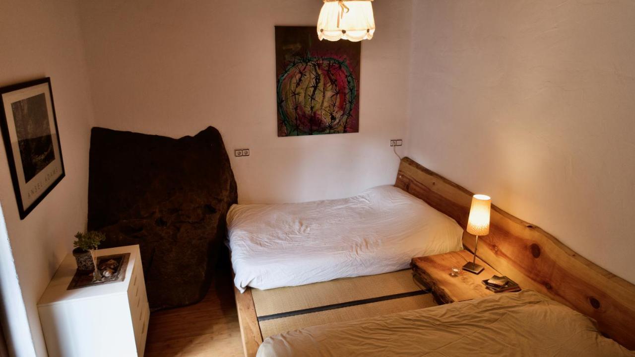 Pont De Valenti Mountain Retreat Apartment Girona Bagian luar foto
